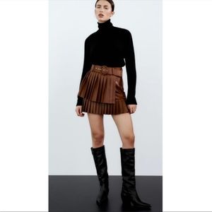Zara faux leather pleated mini skirt